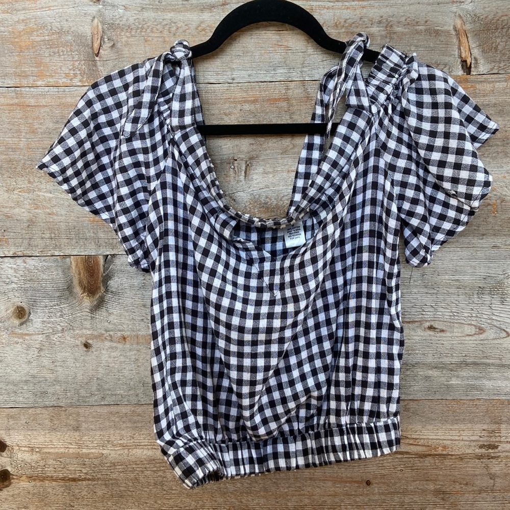 Dizzy Lizzy crop plaid off the shoulder top size medium